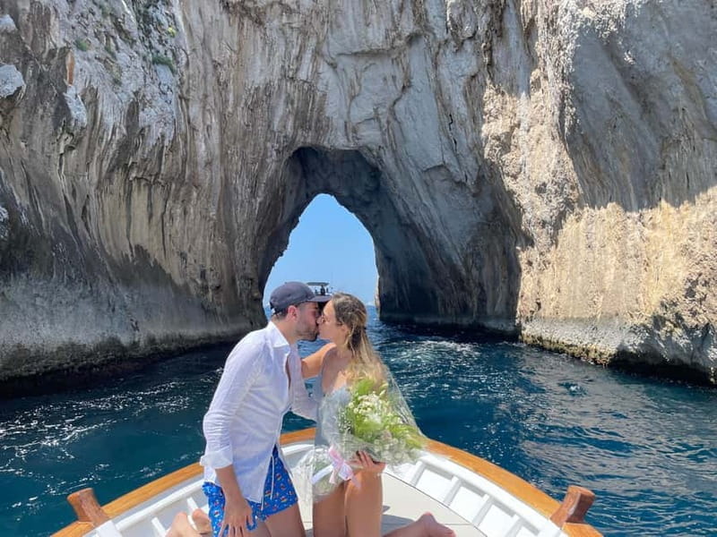 Capri: Boat Tour with Snorkeling and Drinks - Price and Logistics