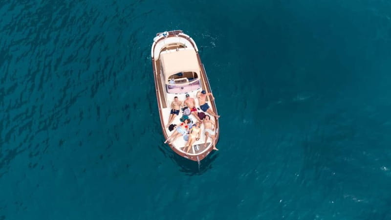 Capri Island: Private Boat Tour - Discovering Capri’s Highlights from the Water