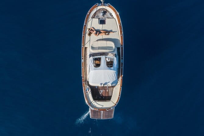 Capri-Positano Private Yacht tour from Sorrento,Positano or Capri - Exploring the Itinerary: A Day of Spectacular Sights and Unique Experiences