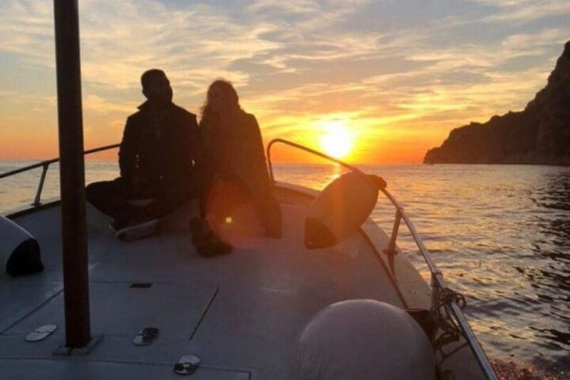 Capri Private Boat Tour at Sunset from Capri (2 hours) - Comfort, Snacks, and Extras