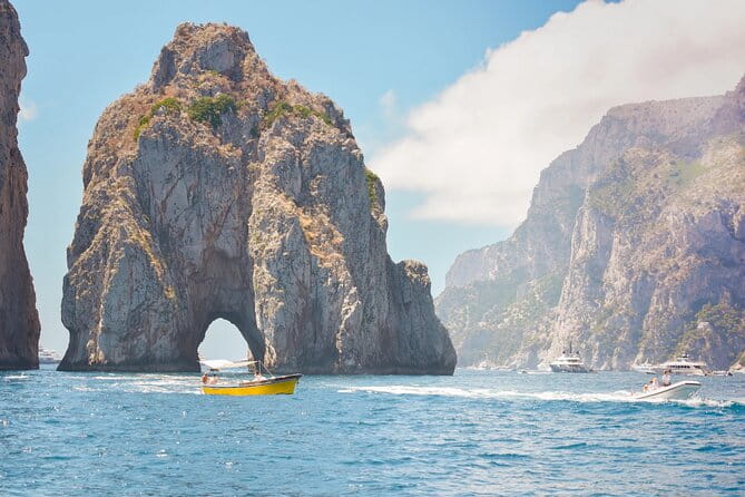 Capri Private Tour from Positano - Motorboat 28ft - Cruising the Amalfi Coast – A Visual Feast