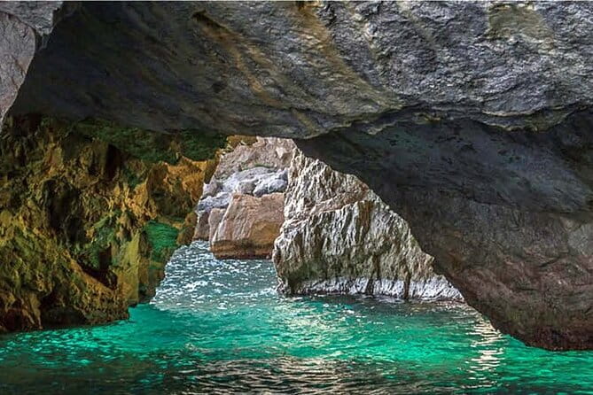 Capri Private Tour from Positano - Motorboat 28ft - Free Time and Independent Exploration