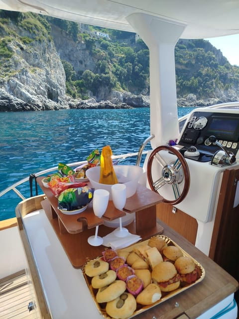 Capri Secret Corners by Private Boat with Local Skipper - Who Should Consider This Tour?