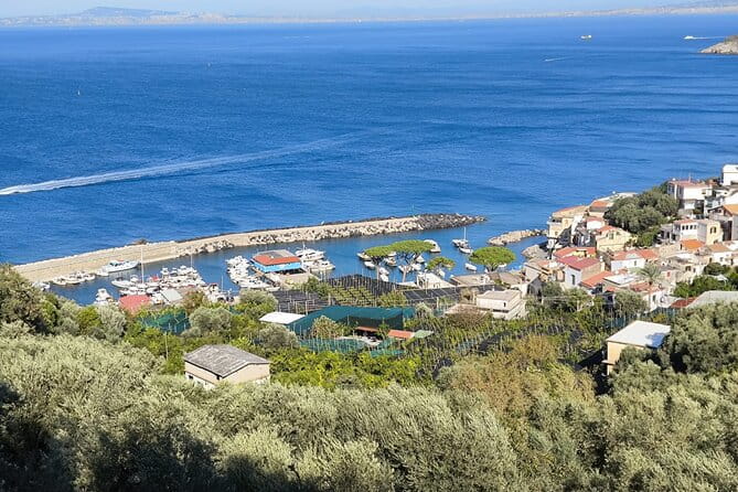 Car Tour admiring Capri and visiting Positano and Amalfi - Exploring the Sorrento Coast in Style