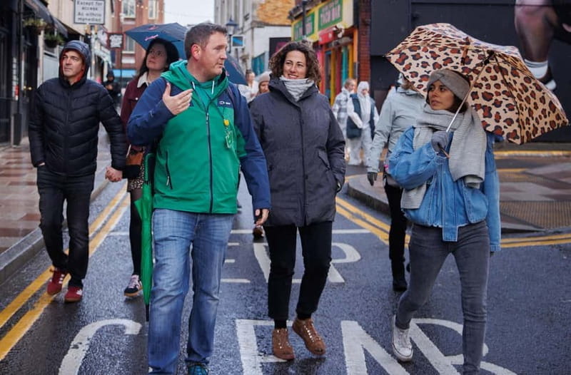 Cardiff: Private Guided Highlights Tour - A Personal Introduction to Cardiff’s Charm