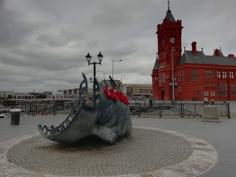 Cardiff: Private Half-Day City Center and Bay Walking Tour - Discovering Cardiff Through a Private Guided Walk