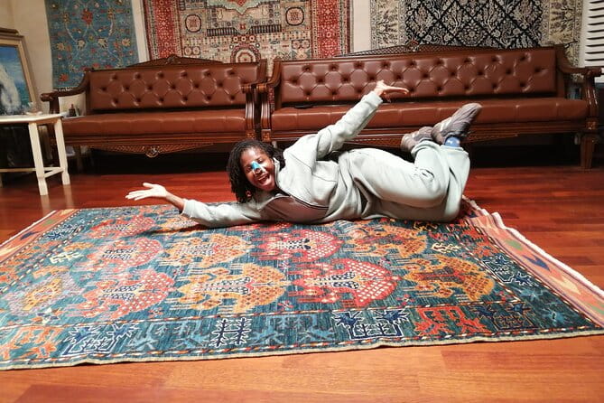 Carpet Shopping Adventure at Istanbul Historic Carvansarai - Key Points / Takeaways