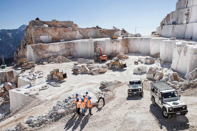 Carrara Marble Quarries Tour by Land Rover - Comfort in Vintage 4WD
