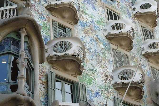 Casa Batlló: entrance tickets and smart guide - The Rooms and the Augmented Reality Experience