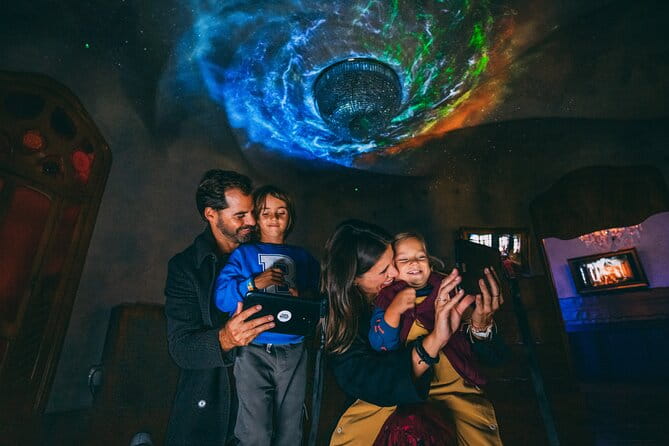 Casa Batlló: Evening Visit with Welcome Drink and Audio Guide - A Closer Look at the Experience