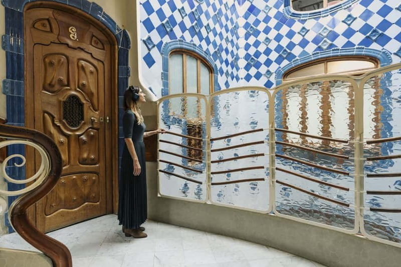 Casa Batlló First Access Insider Tour With Breakfast - The Rooftop: Panoramic Views and Photo Opportunities