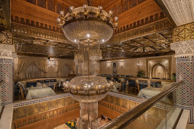 Casablanca City Night Tour and Traditional Moroccan Dinner - Hassan II Mosque at Night