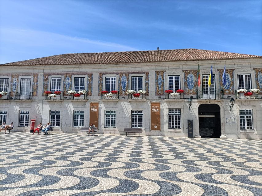 Cascais - Private Tour in German in Lisbon's Suburb - Key Points
