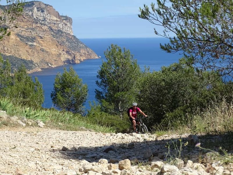 Cassis: Calanques and Viewpoints Tour by Mountain E-Bike - Price and Logistics: Value in a Compact Package