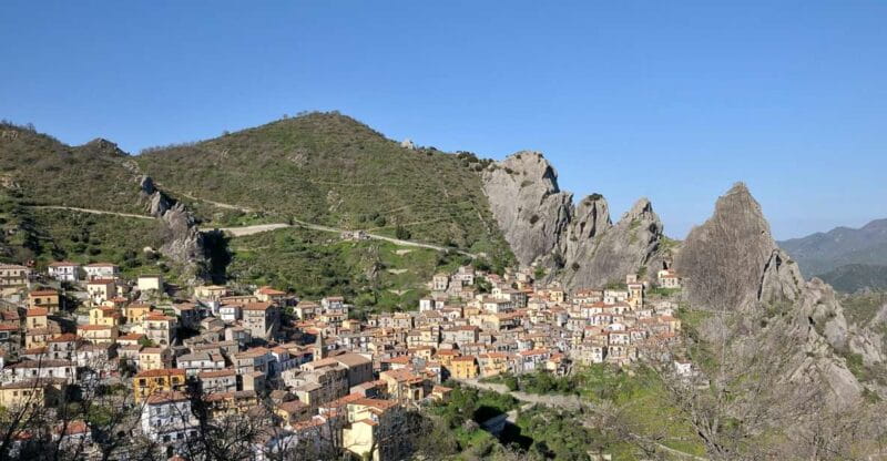 Castelmezzano: 2-Hour Beautiful Village in Italy Tour - Key points / Takeaways