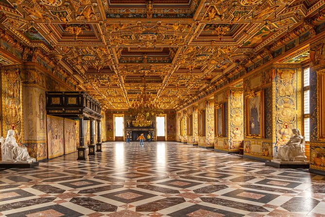 Castles of Kronborg and Frederiksborg from Copenhagen by Car - Starting with the Basics: A Private Ride from Copenhagen