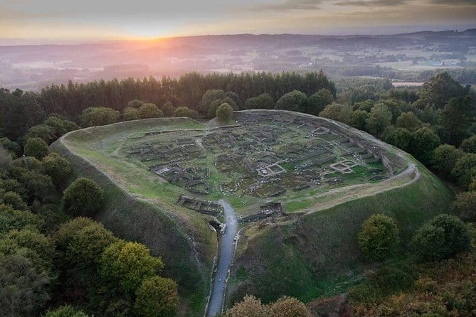 Castro De Viladonga And Birth Of The Miño River From Lugo - Key points / Takeaways