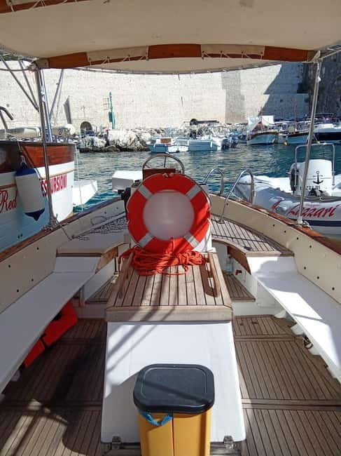 CASTRO-MALEPASSO: 3H CAVES BOAT TOUR WITH APERITIVE - The Cave Highlights: Why They Matter