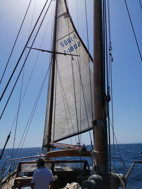 Castro marina (LE) Sailing boat trip on vintage Cassiopèe - Exploring the Voyage: From Boarding to the Final Anchor