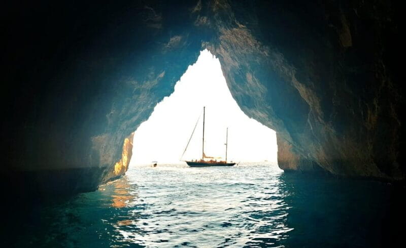 Castro marina (LE) Sailing boat trip on vintage Cassiopèe - Price and Value Analysis