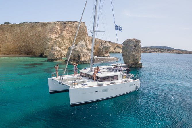 Catamaran All inclusive-Day Cruise to Naxos or Paros with Lunch - An In-Depth Look at the Catamaran Experience