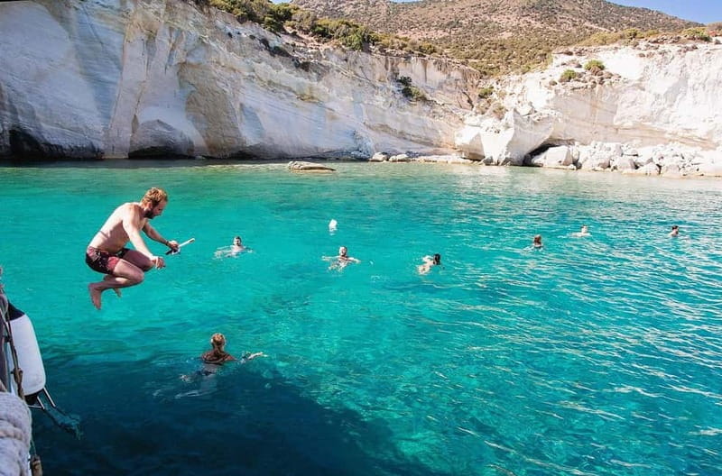 Catamaran Cruise to Kleftiko & Jeep Safari Sunset Experience - Wrapping Up: Returning to Adamantas