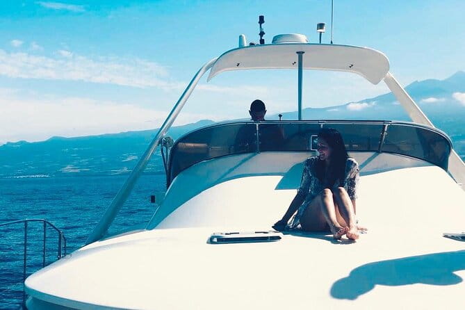 CATAMARAN OCEAN CRUISE TOUR, Food & Drinks included! - The Sum Up