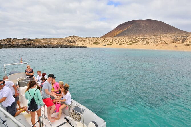 Catamaran Sailing Day To La Graciosa with Lunch - The Full Experience: From Start to Finish