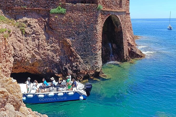 Catamaran trip to Berlengas Island + visit to the caves - Key points / Takeaways