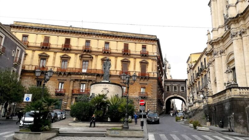Catania: City Highlights Walking Tour - Discovering Catania: A Detailed Look