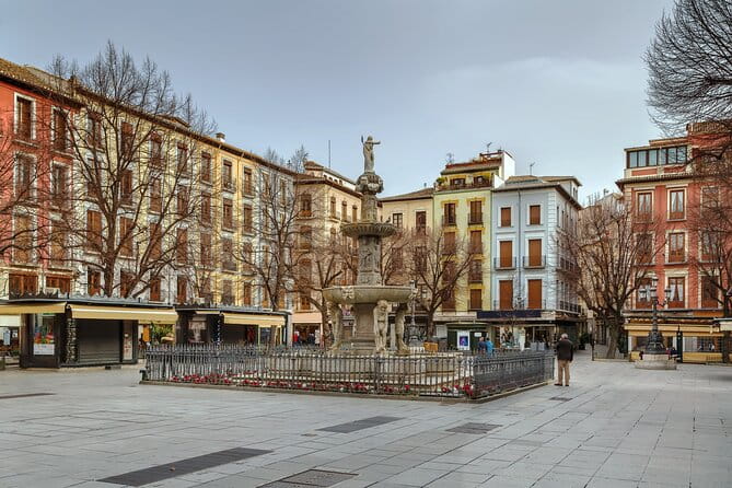 Cathedral and Royal Chapel Premium tour - Exploring Granada’s Religious and Royal Heritage