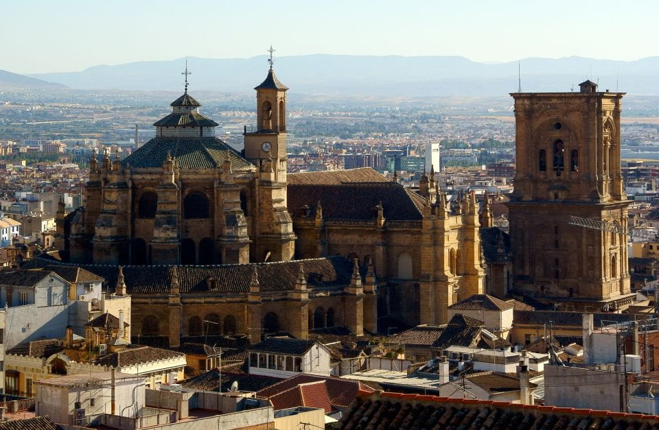 Cathedral and Royal Chapel With Albaicín and Sacromonte - Experience Highlights