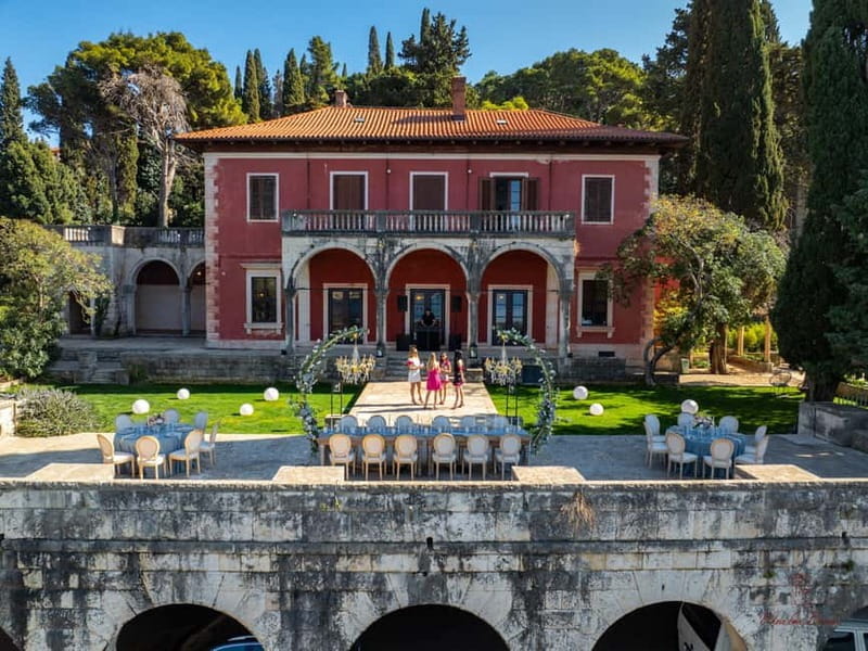 Cavtat: Banac Gallery Entrance & Sparkling Wine - Key Points / Takeaways