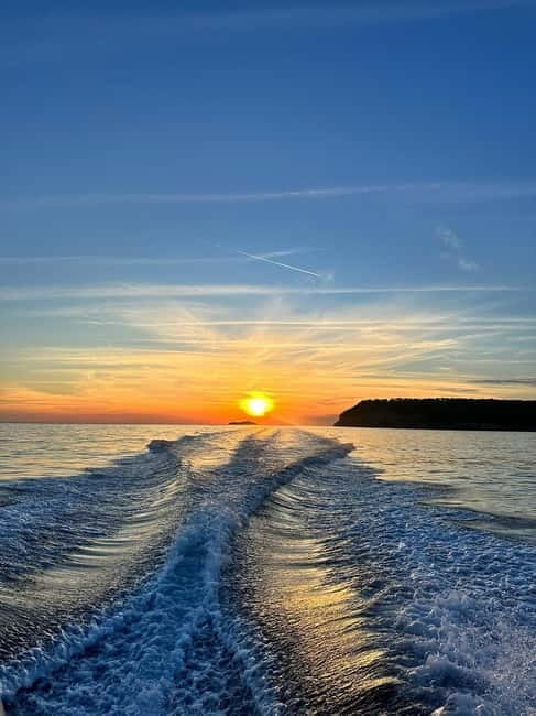 Cavtat: Romantic Sunset Cruise with Unlimited Drinks - Key points / Takeaways