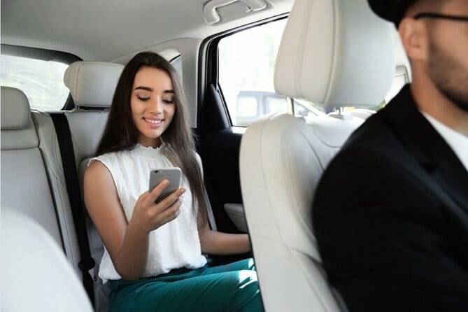 CDG - ORLY (ORY) airport to Paris, with a fluent English driver - Introduction: A Smooth Gateway to Paris