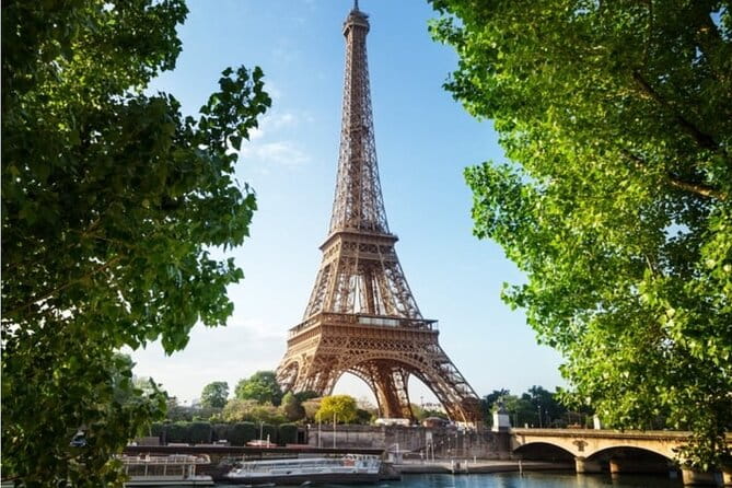 CDG - ORLY (ORY) airport to Paris, with a fluent English driver - The Sum Up: A Smart Choice for a Seamless Arrival