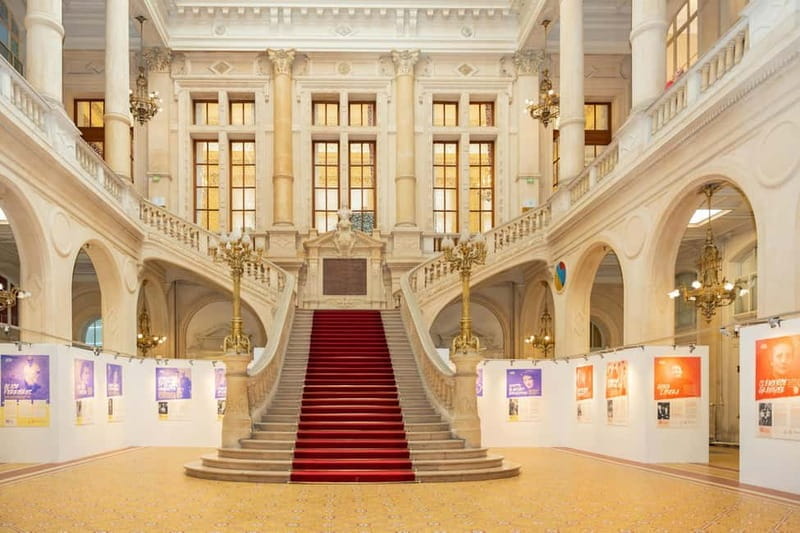 Ceausescu Mansion , Palace of Parliament and Village Museum - Practicalities and Logistics: What to Expect