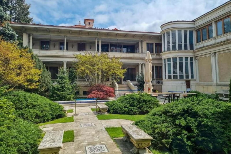 Ceausescu Mansion , Palace of Parliament and Village Museum - Price and Value Analysis