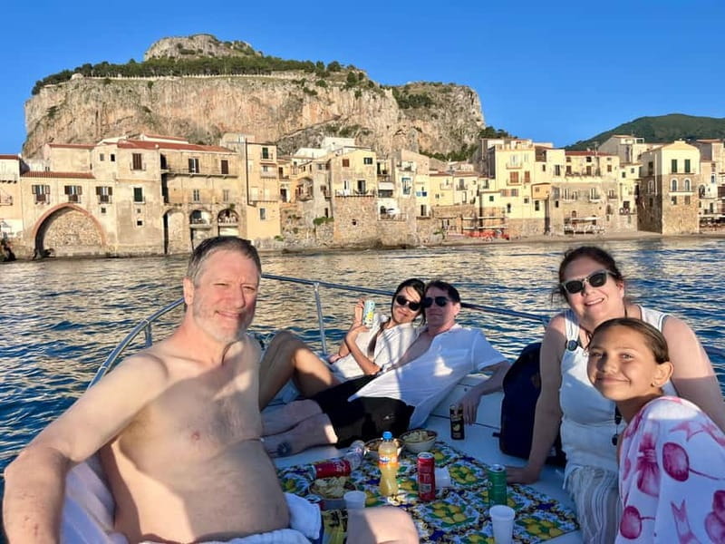 Cefalù: Sunset boat trip along the coast of Cefalù - In-Depth: The Itinerary Breakdown