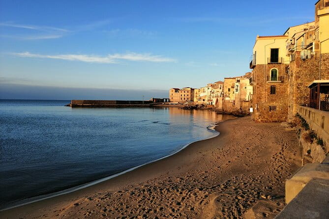 Cefalù's Food and Cultural Tour with Licensed Guide - The Guide and the Experience