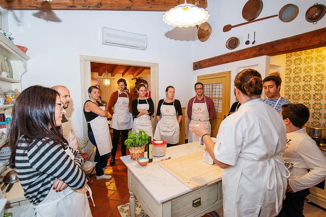 Cesarine: Market Tour & Cooking Class at Local's Home in Lucca - FAQ