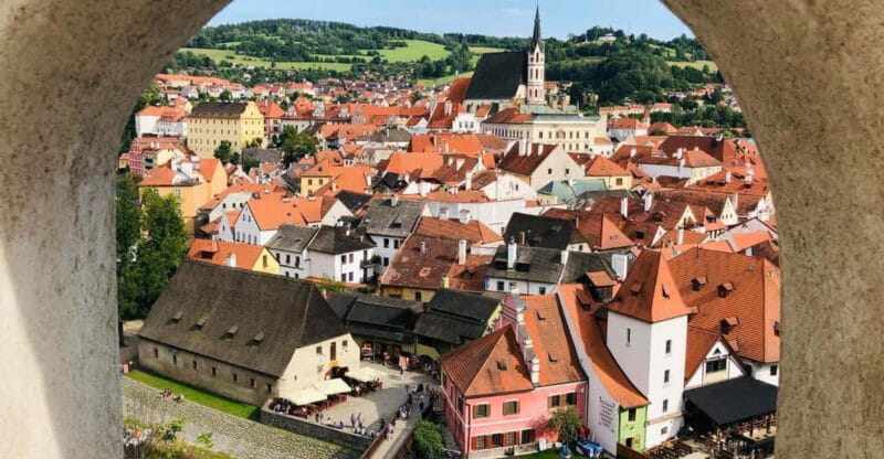 Cesky Krumlov: Insta-Perfect Walk with a Local - Entering the Heart of Cesky Krumlov: The Scenic Route Begins