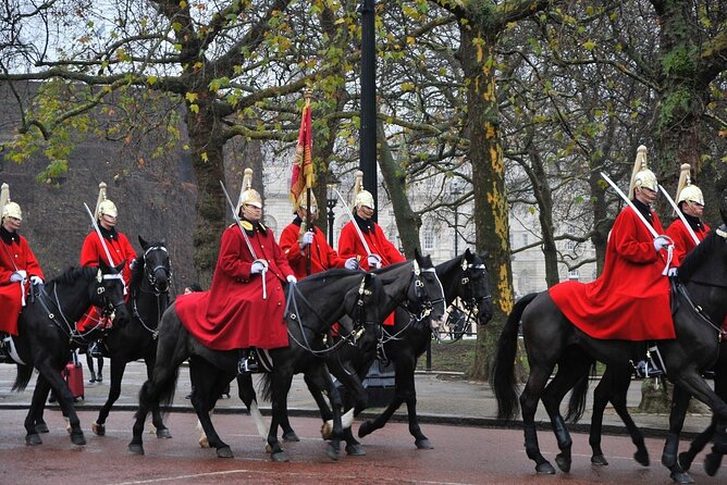 Changing of the Guard Guided Walking Tour in London - Additional Information