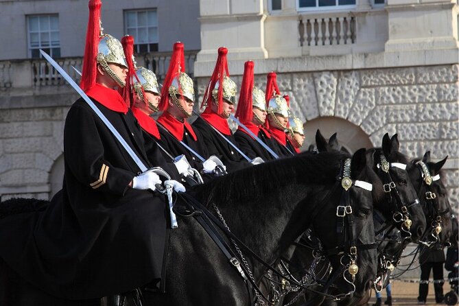 Changing of the Guard & Royal London Small-Group Walking Tour - Important Information