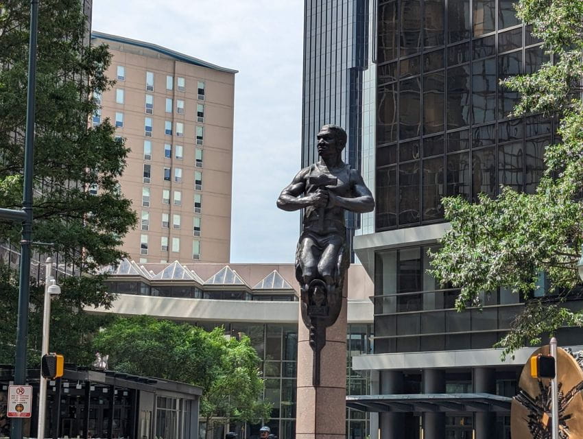 Charlotte: Self-Guided Scavenger Hunt Walking Tour - Key Points