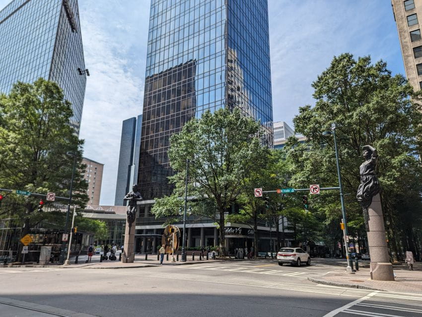 Charlotte: Self-Guided Scavenger Hunt Walking Tour - Tour Features