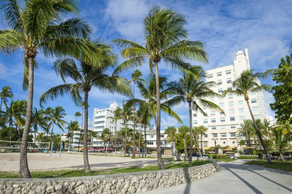 Charming Corners of Miami Walking Tour for Couples - Tour Duration