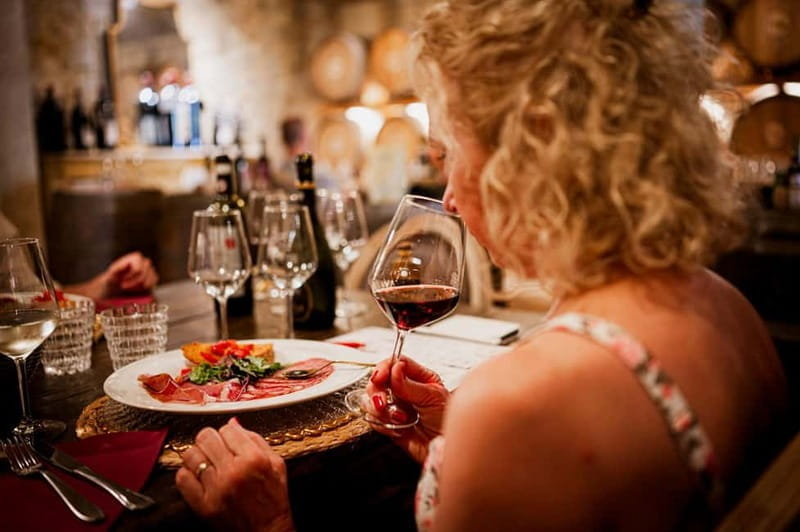 Chianti: Premium Wine, Olive Oil and Vinegar Tasting - Exploring the Details: What’s Included and What’s Not