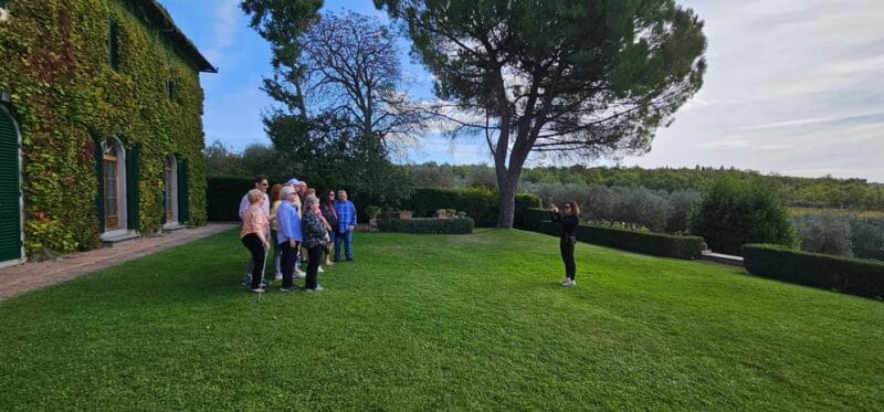 Chianti: Vineyard to Bottle Winery Visit with Tastings - Authentic Tuscany: The Location and Setting of Casa Sola