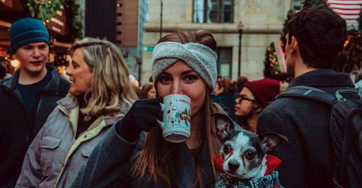 Chicago: Guided Holiday Walking Tour and Food Sampling - Key Points